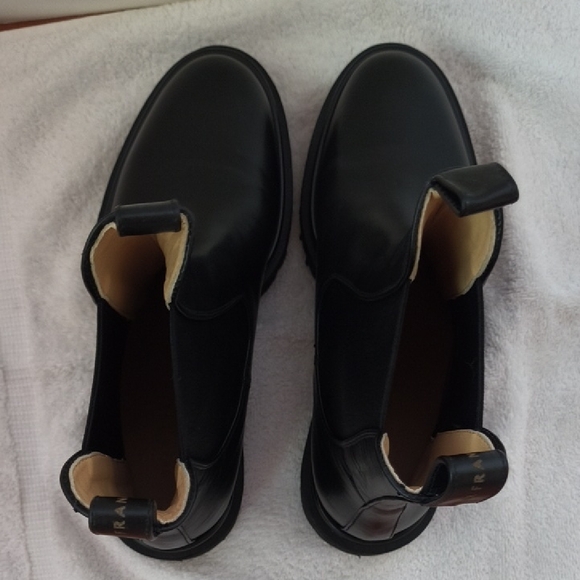 Dear Frances Tony Black Leather Ankle Chelsea Boots, Size 37 - Picture 8 of 11